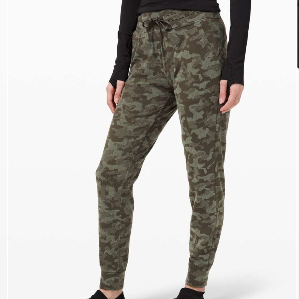 Lululemon Ready to Rulu Jogger 29" Sweatpants Women's 8 Heritage Camo Dark Olive